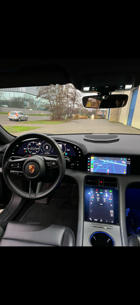 Porsche Taycan PORSCHE TAYCAN