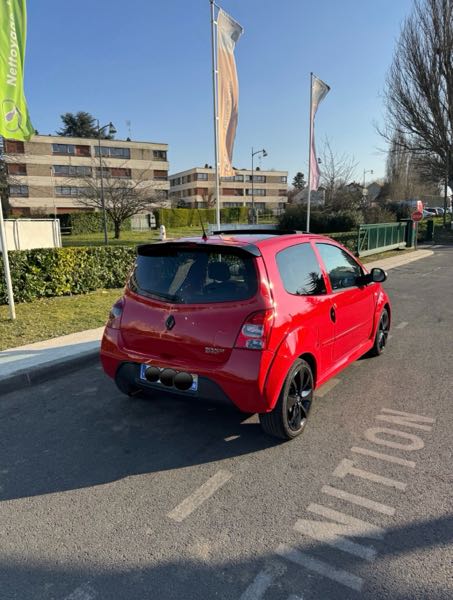 Renault Twingo II (2) 1.6 133 RS