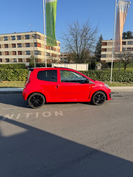 Renault Twingo II (2) 1.6 133 RS