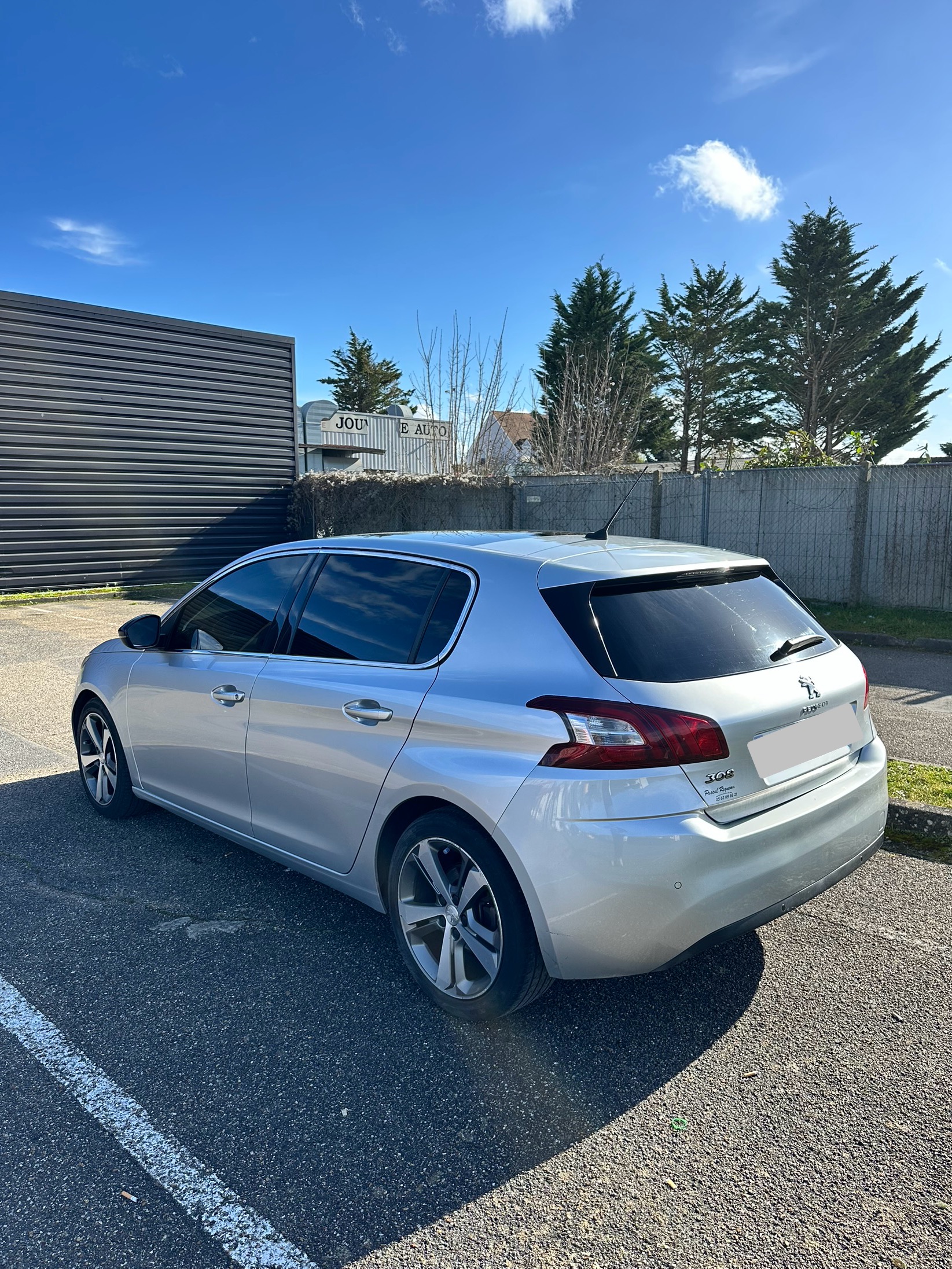 Peugeot 308 II 1.6 E-HDI 115 FELINE