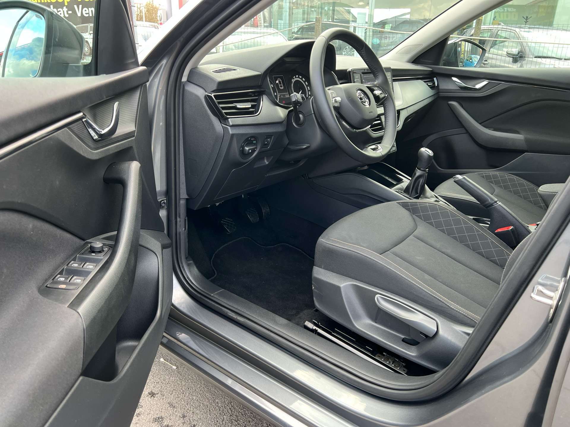 Skoda Scala 1.0 TSI✅14944Km✅*NAVI*via CarPlay*LED*BT*A/c*