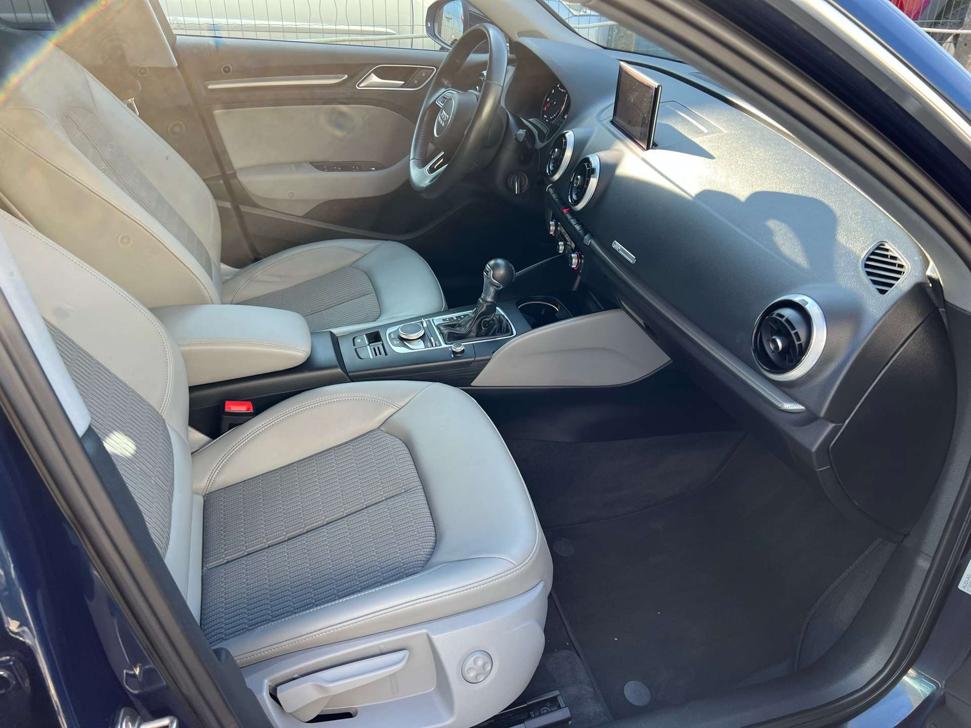 Audi A3 Sportback1.0 TFSI SportS tronic*NAVI*LED*XÉNON*