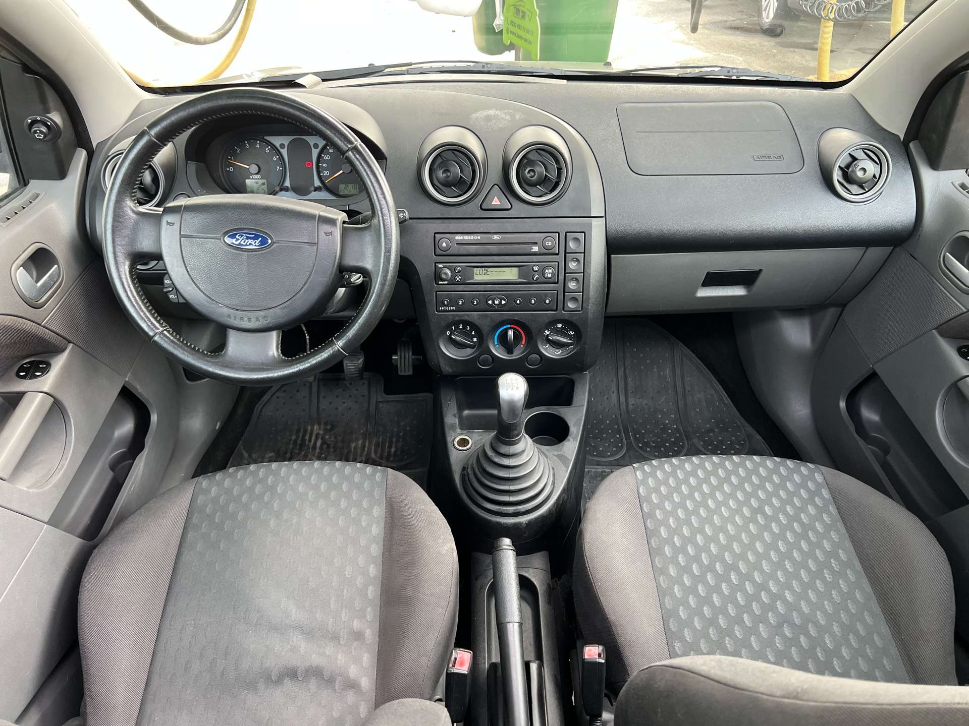 Ford Fiesta 1.6i SE 16v*EURO4*contrôle technique*CAR-PASS*