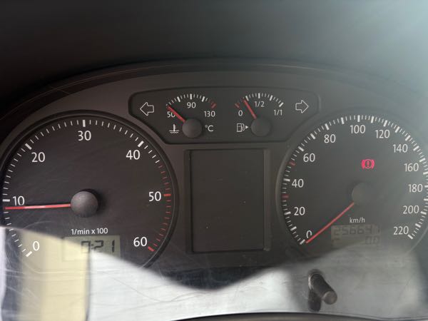 Volkswagen Polo V (2) 1.4 TDI 75 BLUEMOTION TECHNOLOGY CONFORTLINE 5P