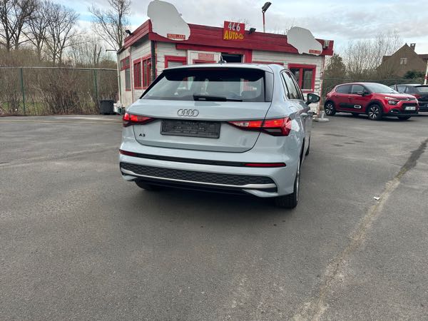 Audi A3 III (2) SPORTBACK 35 TDI 150 DESIGN LUXE S TRONIC 7