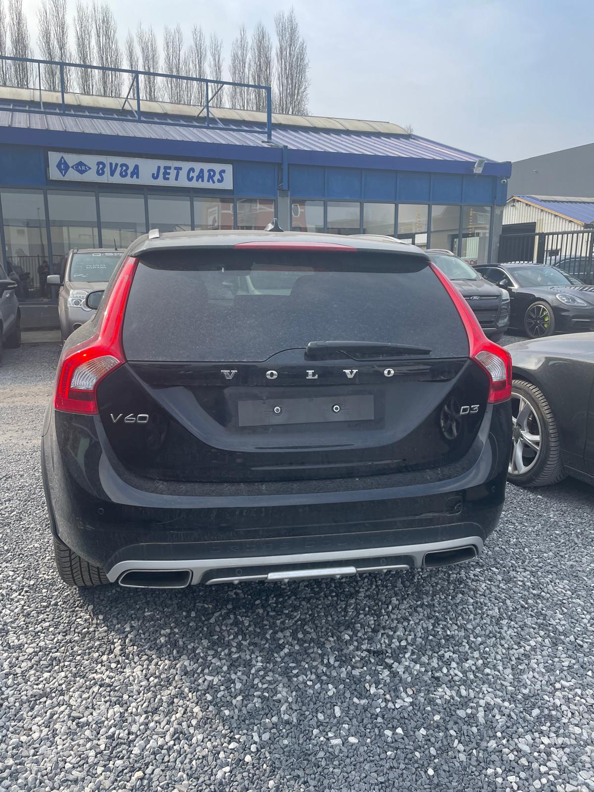 Volvo V60 Cross Country D3 150 LUXE