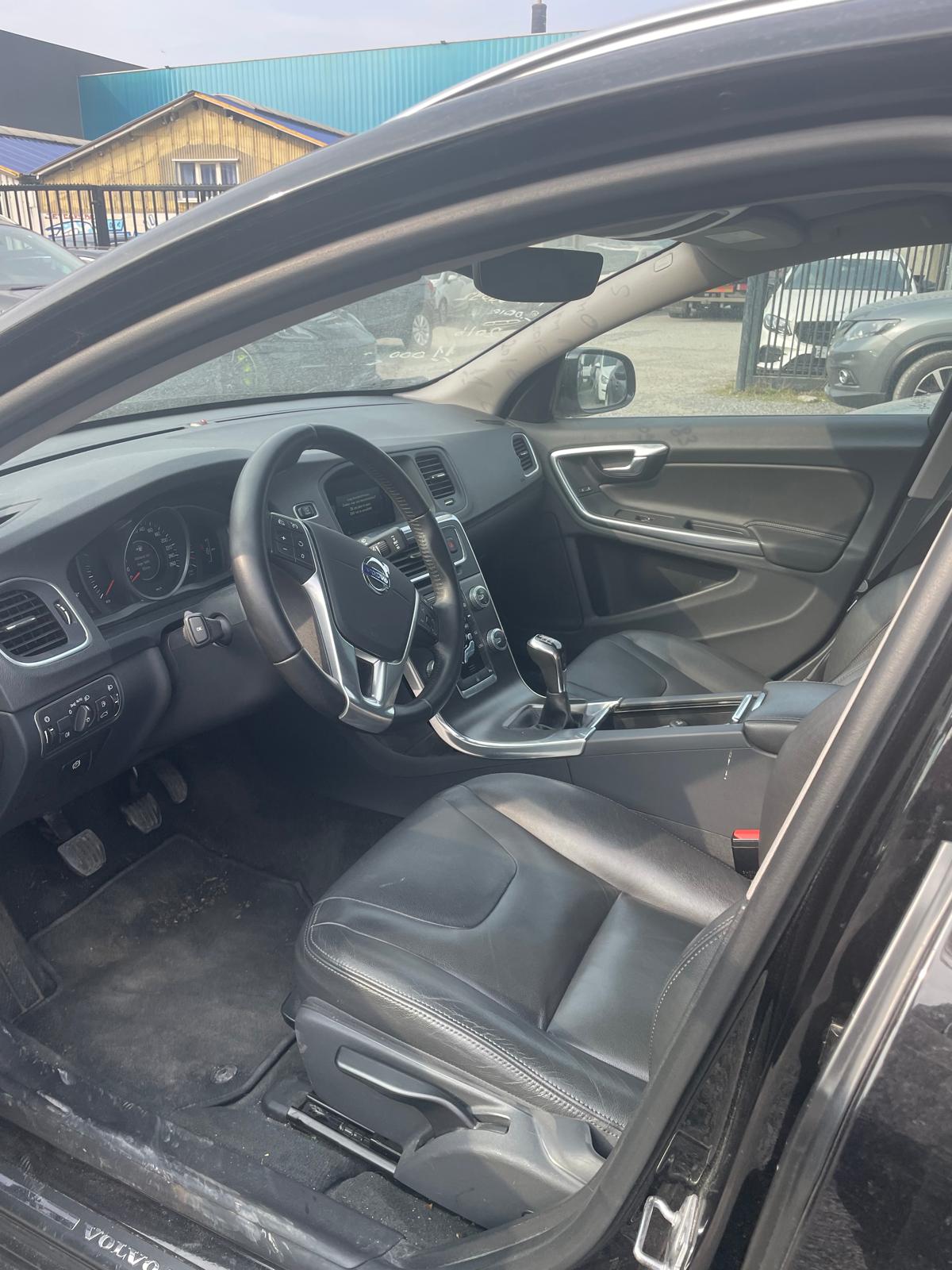 Volvo V60 Cross Country D3 150 LUXE
