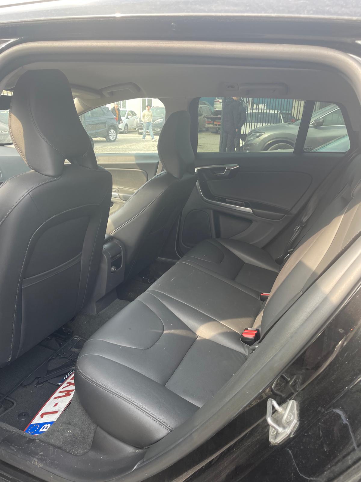 Volvo V60 Cross Country D3 150 LUXE