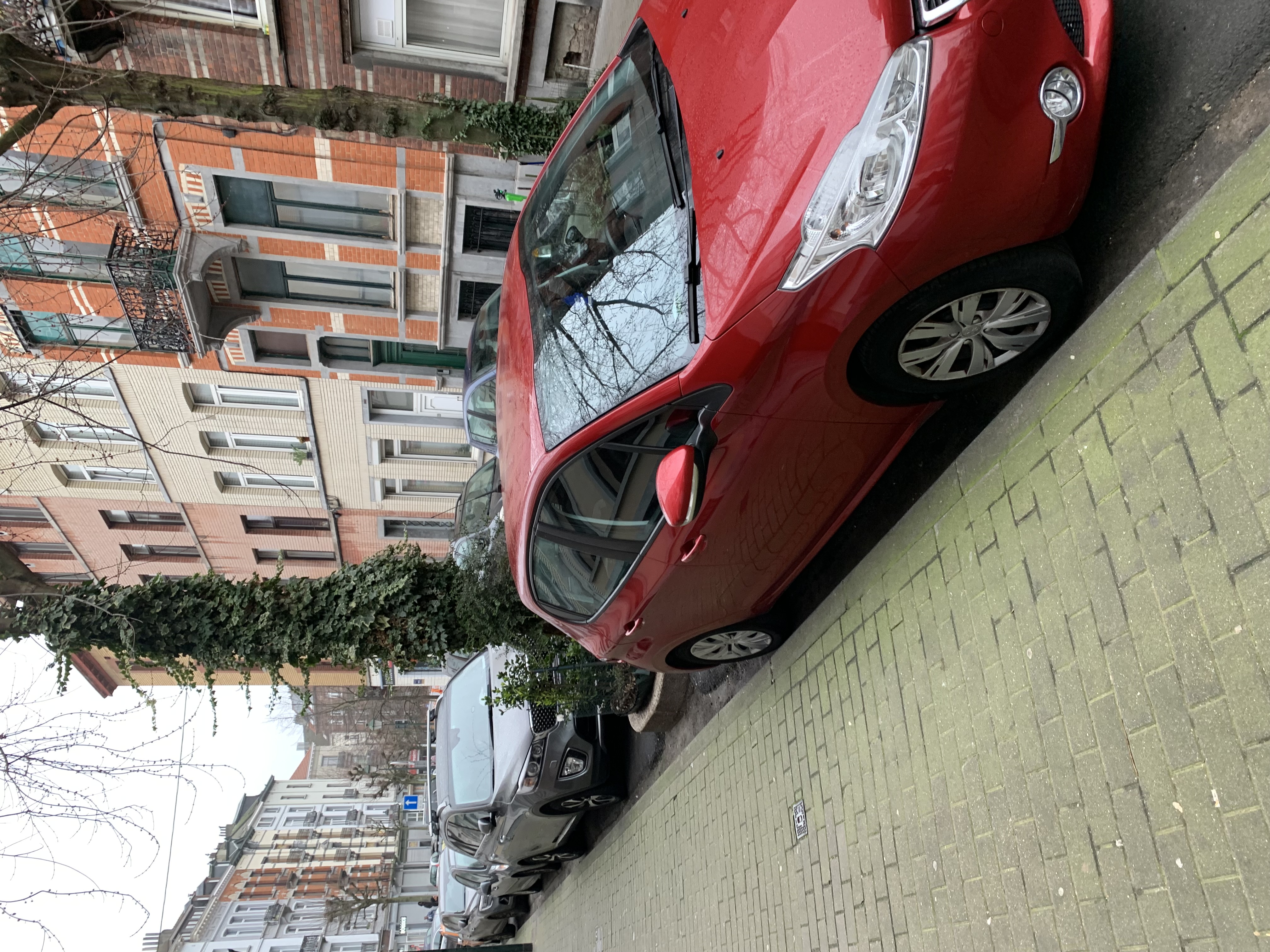 Peugeot 208 (2) 1.2 PURETECH 82 STYLE 5P