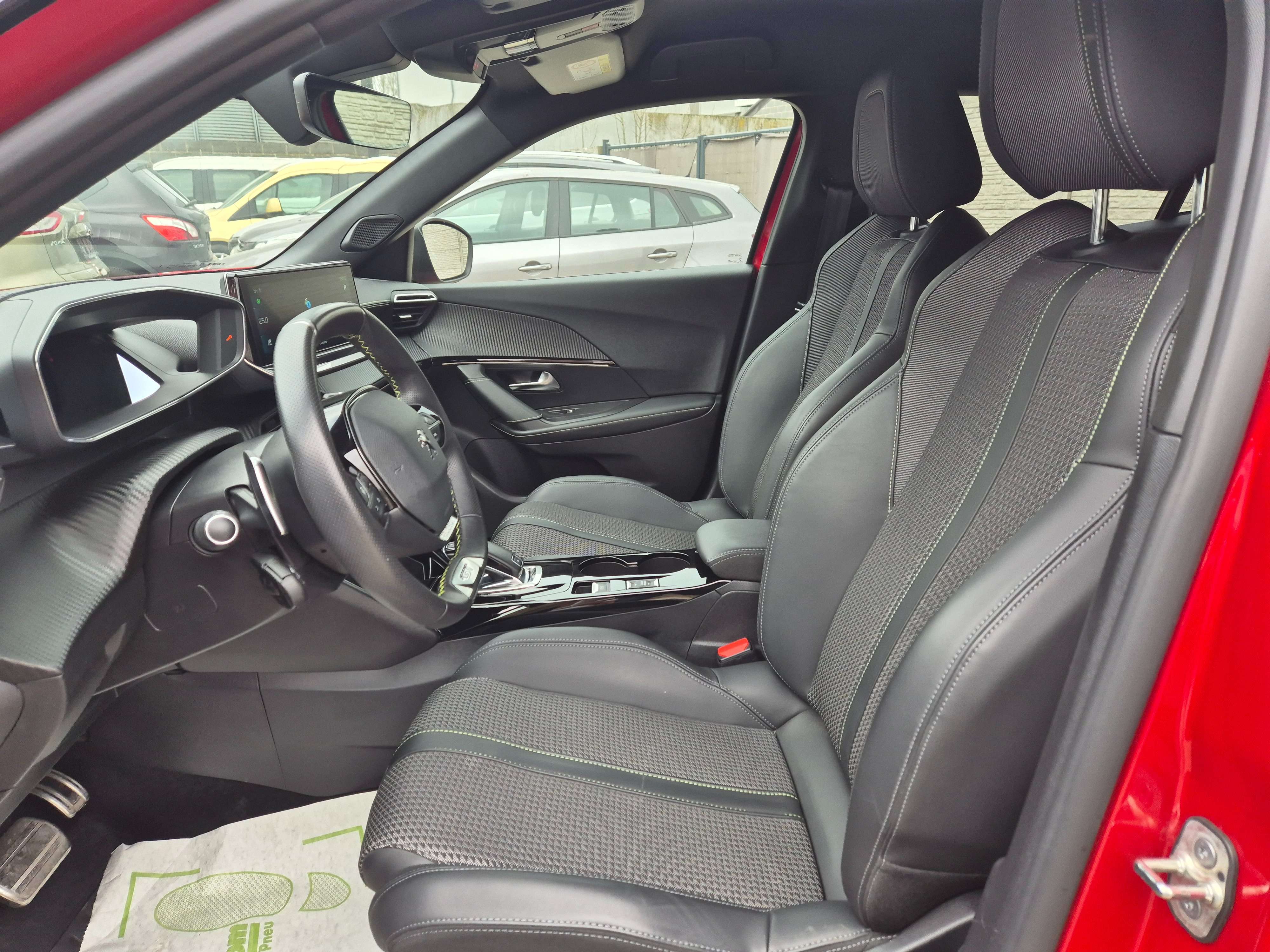 Peugeot 2008 1.5 BlueHDi GT // 24.000 KM//CAMERA//GARANTIE 12M