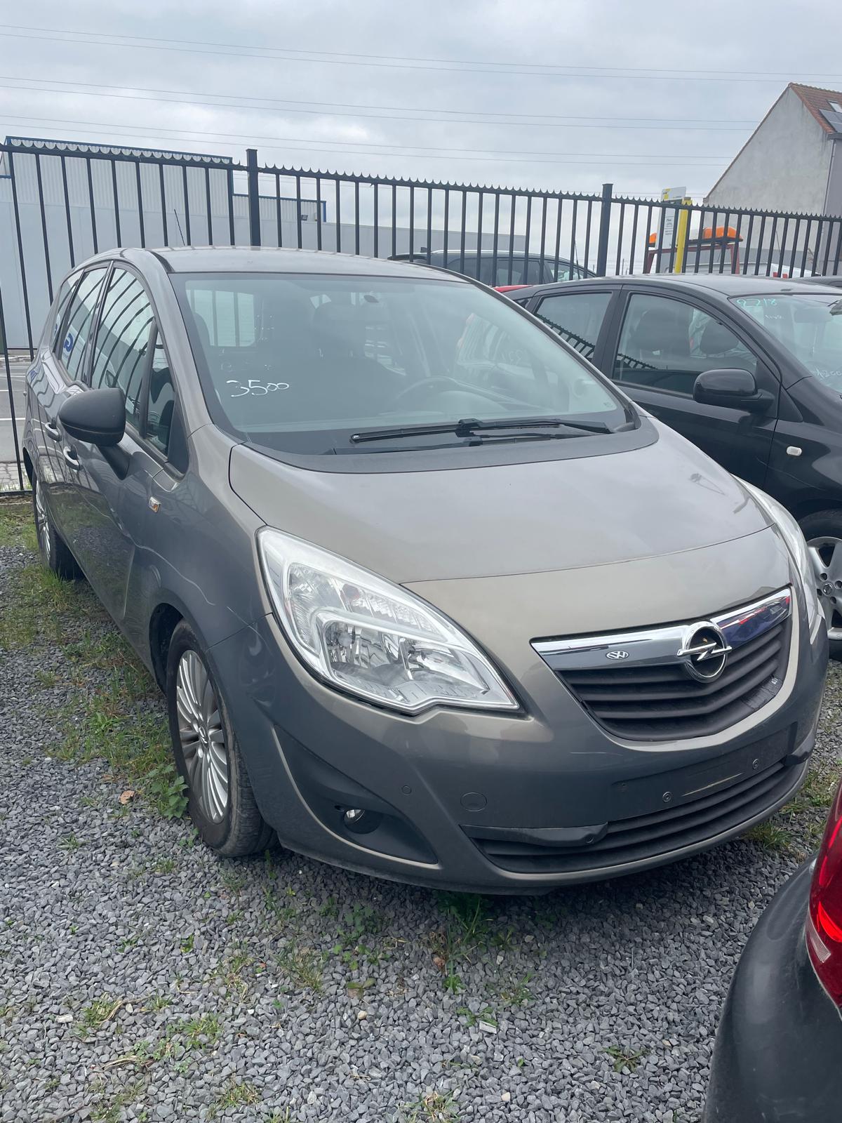 Opel Meriva II (2) 1.6 CDTI 95 S/S DRIVE