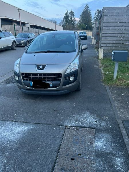 Peugeot 3008 (2) 1.6 HDI 115 FAP ACCESS