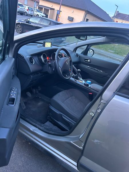 Peugeot 3008 (2) 1.6 HDI 115 FAP ACCESS