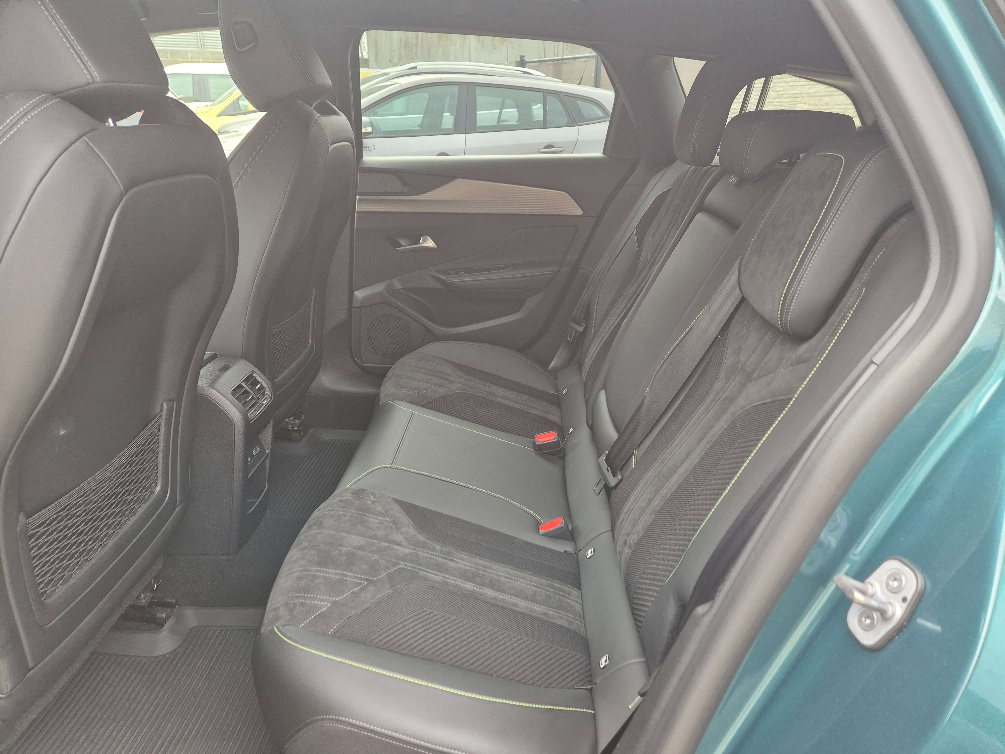 Peugeot 308 SW 1.5 BlueHDi GT// CARPLAY/CAMERA/GPS/GARANTIE