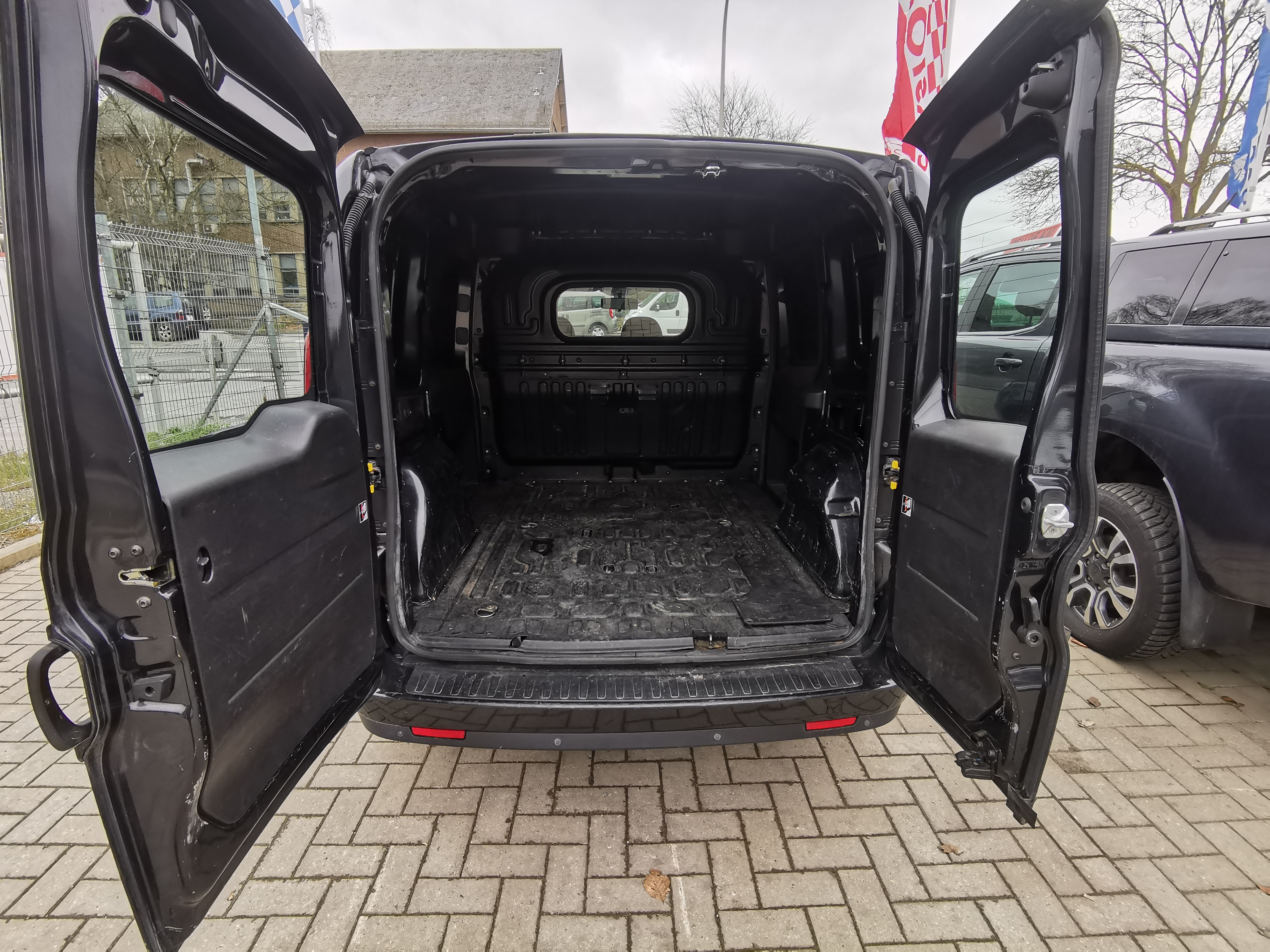 Fiat Doblo (2) 1.9 MULTIJET 8V 105 EMOTION