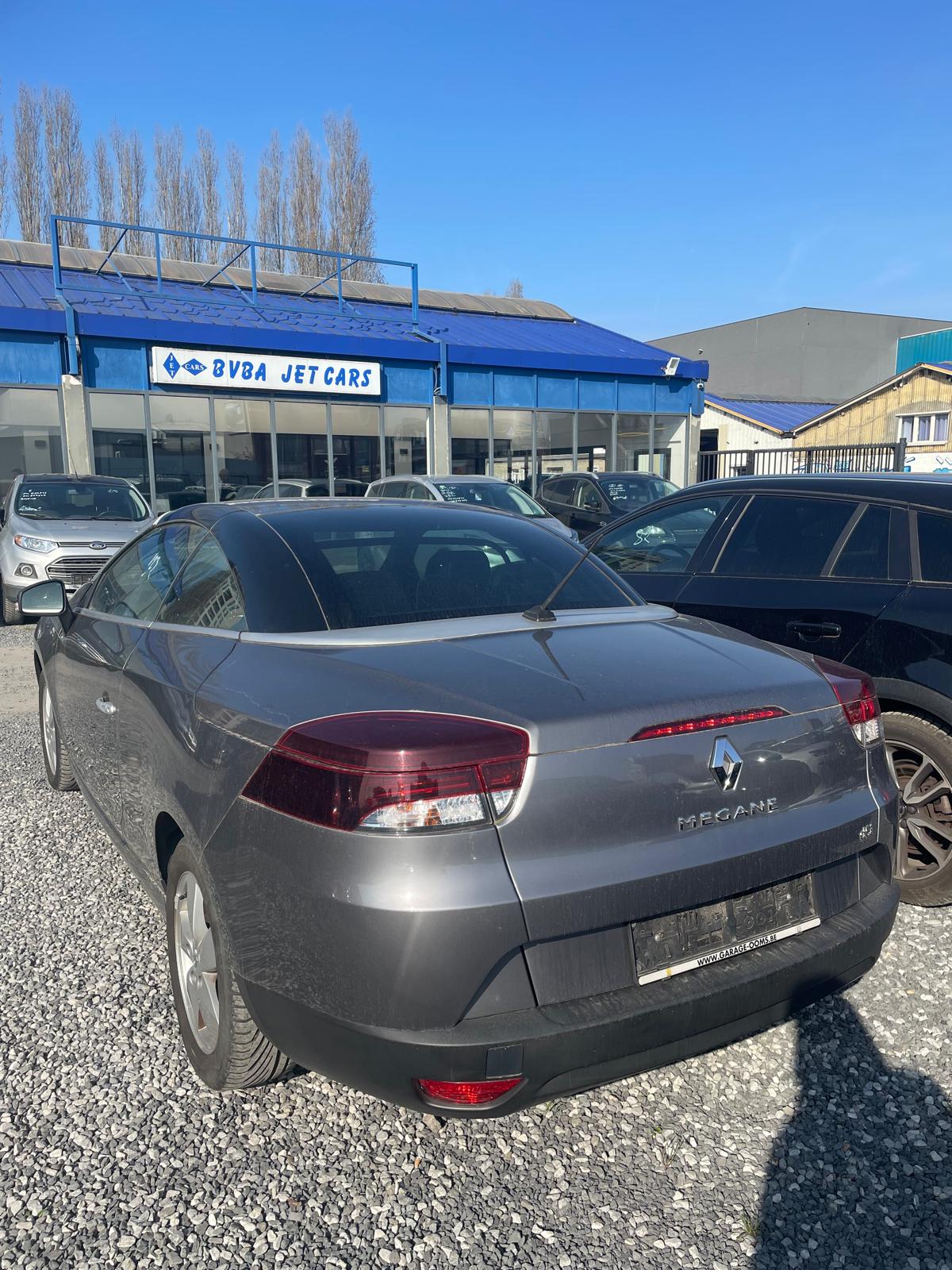 Renault Megane III (2) COUPE CABRIOLET 1.5 DCI 110 FAP OVALIE ECO2
