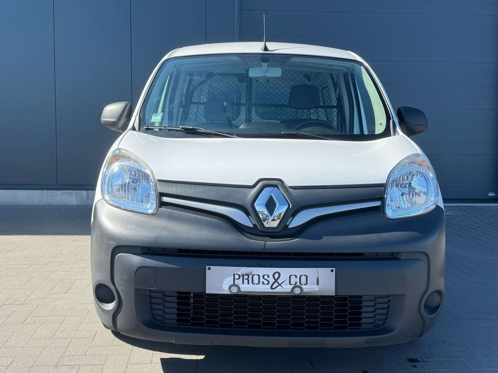 Renault Kangoo // 25.253 KM // Bluetooth // Capteur arrière