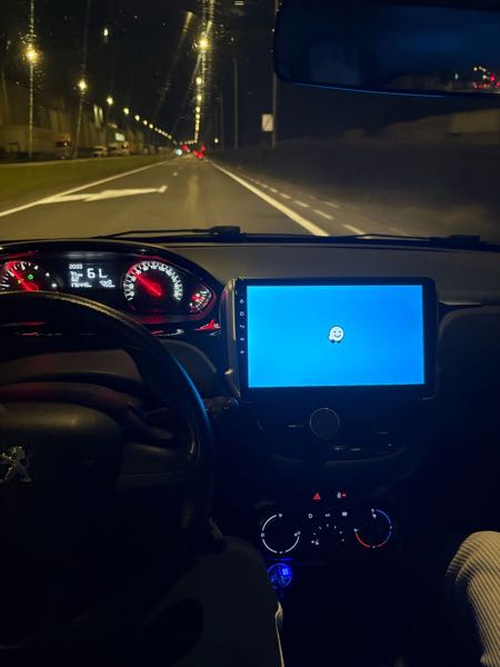 Peugeot 208 (2) 1.2 PURETECH 82 ALLURE 5P