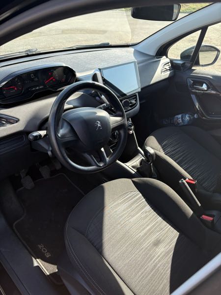 Peugeot 208 (2) 1.2 PURETECH 82 ALLURE 5P