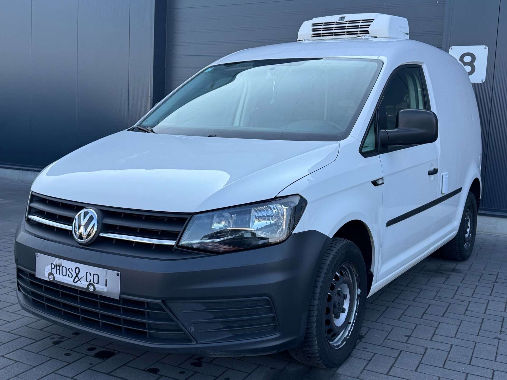Volkswagen Caddy FRIGO / CLIM / CHARGE 220 VOLT / TVA RECUPERABLE