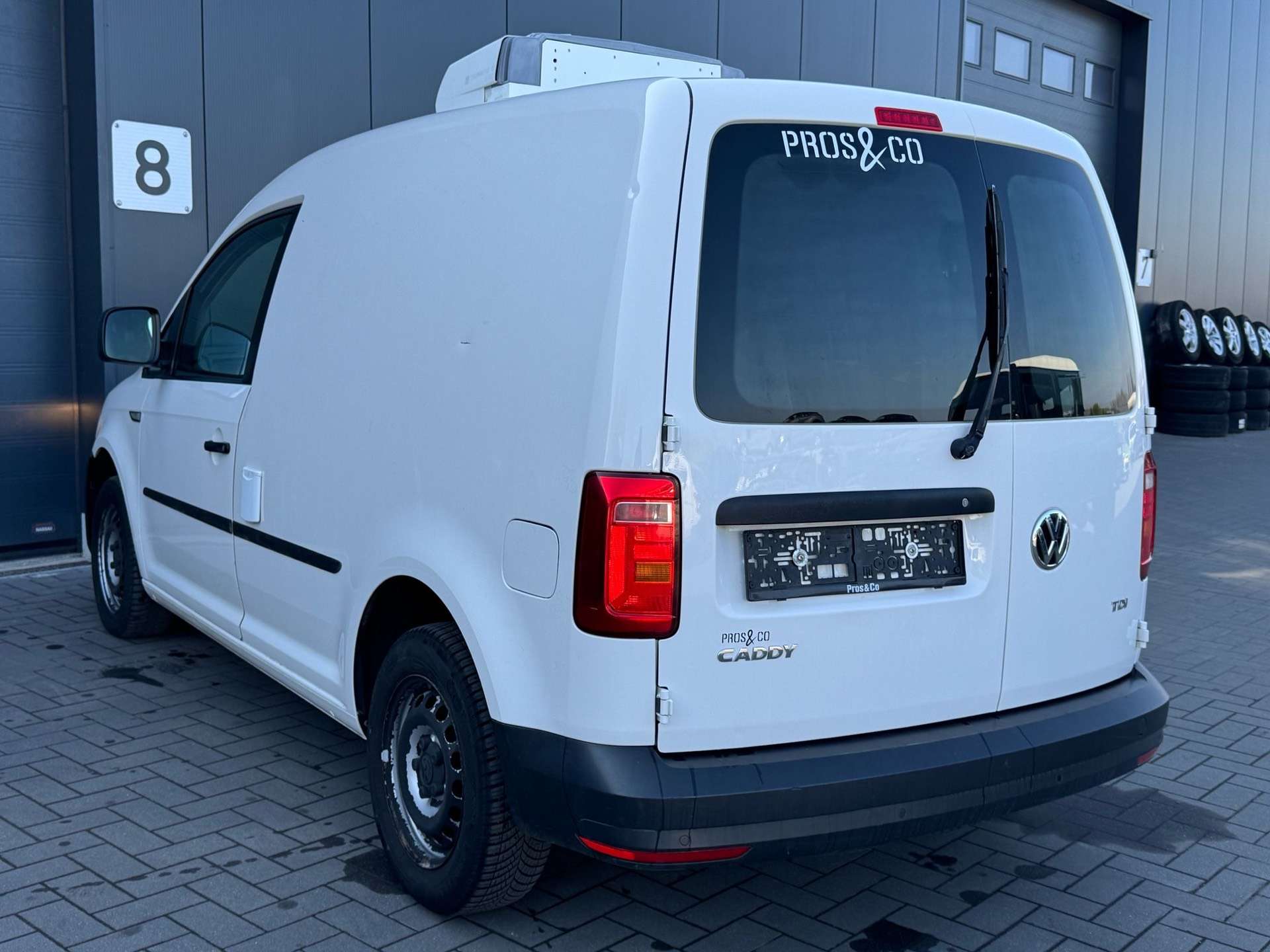 Volkswagen Caddy FRIGO / CLIM / CHARGE 220 VOLT / TVA RECUPERABLE