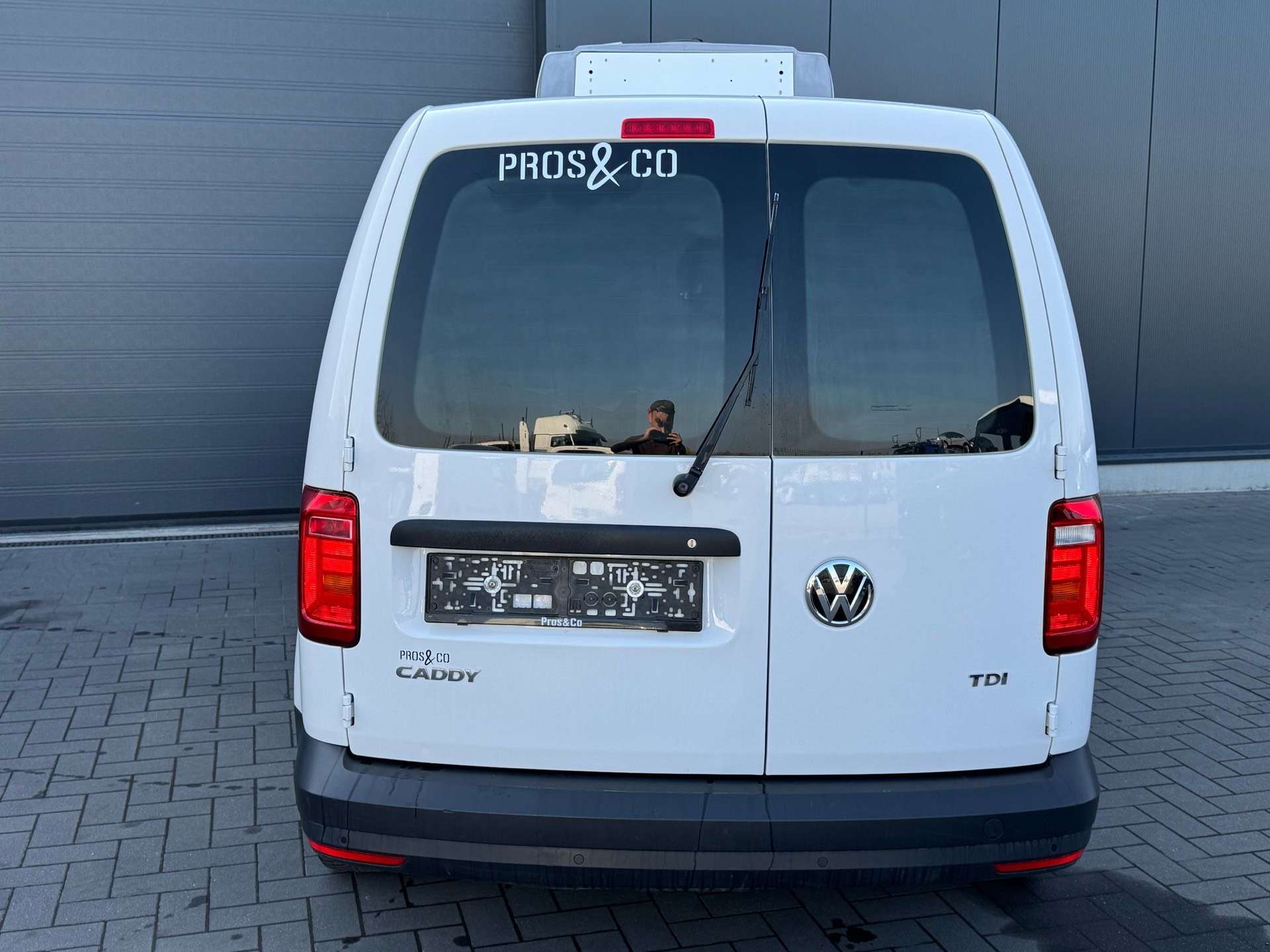 Volkswagen Caddy FRIGO / CLIM / CHARGE 220 VOLT / TVA RECUPERABLE