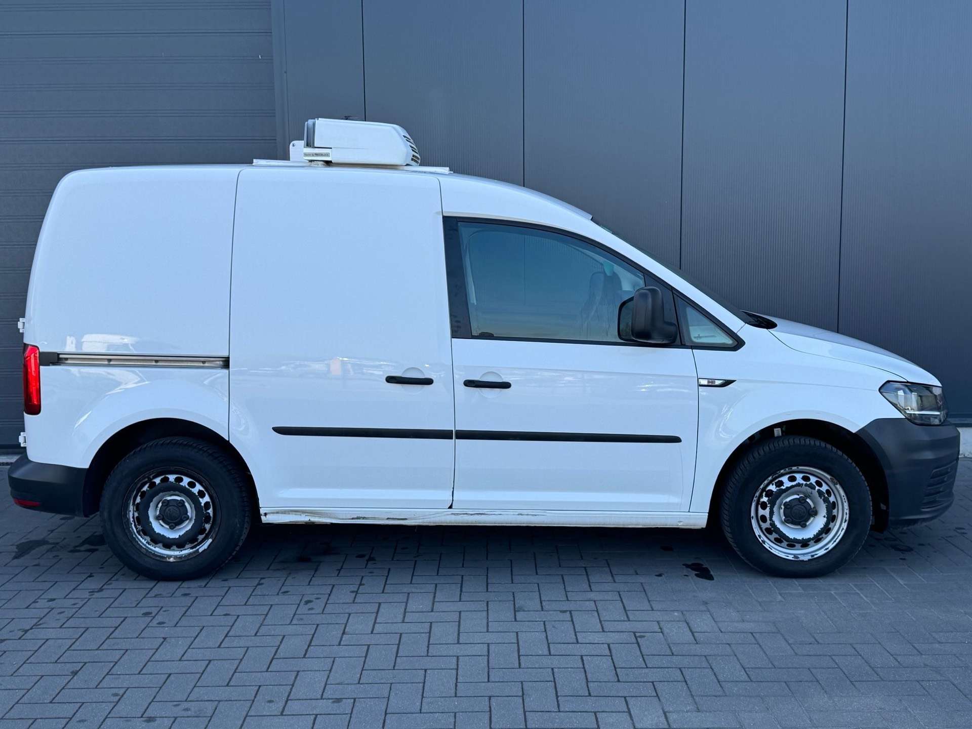 Volkswagen Caddy FRIGO / CLIM / CHARGE 220 VOLT / TVA RECUPERABLE