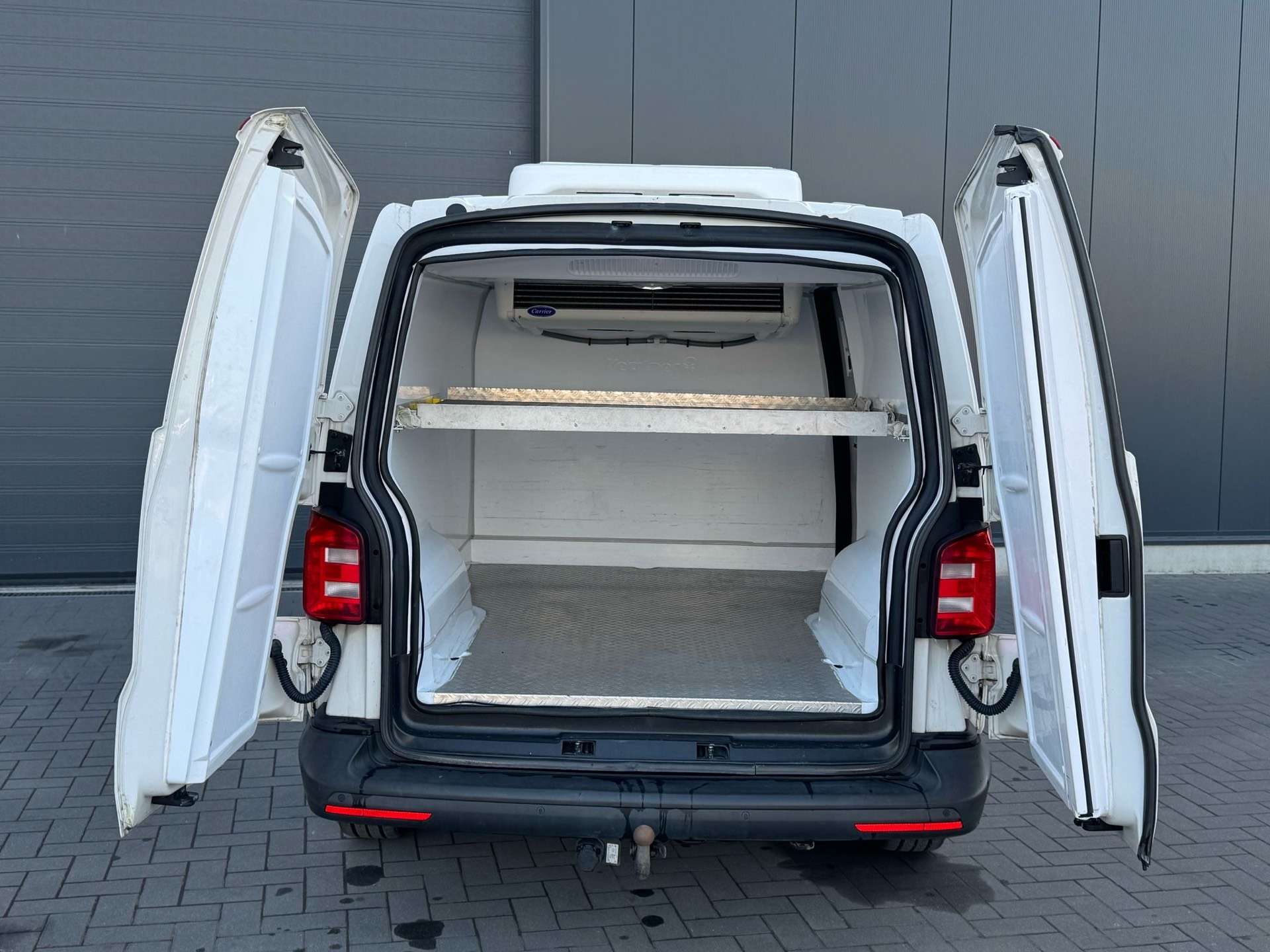 Volkswagen Transporter FRIGO / CLIM / TVA RECUPERABLE /FAIBLE KILOMETRAGE