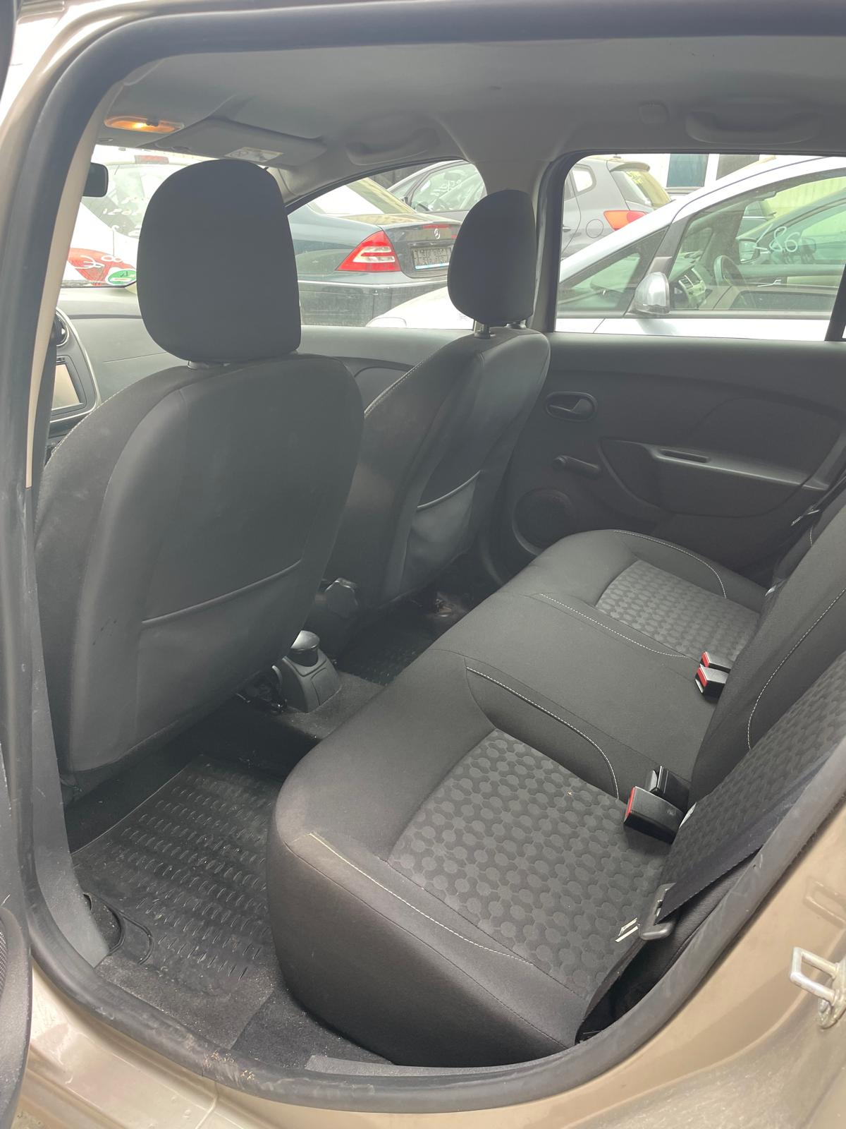 Dacia Logan II (2) MCV 1.5 DCI 90 EXPLORER STEPWAY