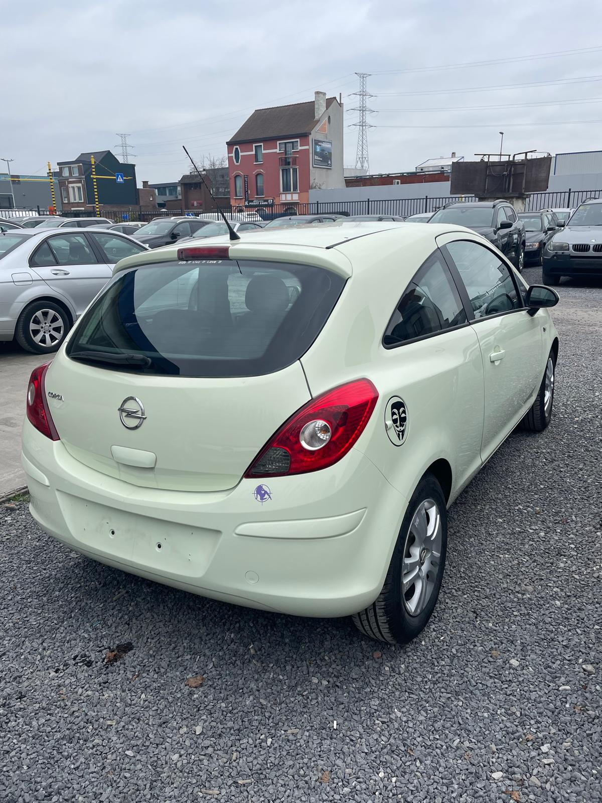 Opel Corsa V 1.4 TURBO 100 BLACK EDITION 5P