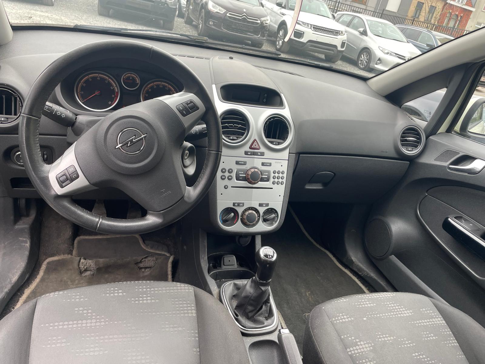 Opel Corsa V 1.4 TURBO 100 BLACK EDITION 5P