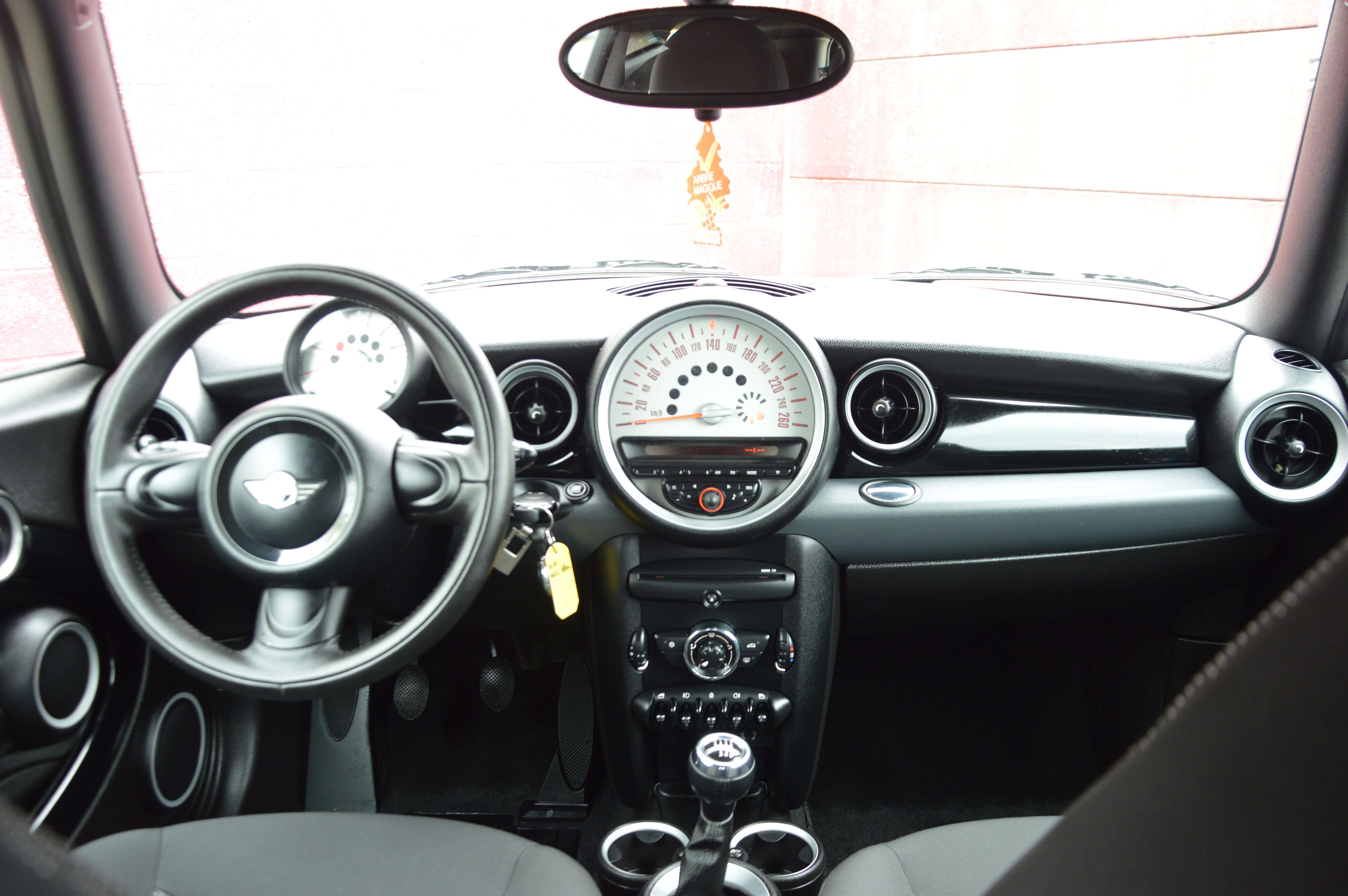 MINI Cooper D 1.6 ETAT IMPECCABLE CLIM 4.934KM
