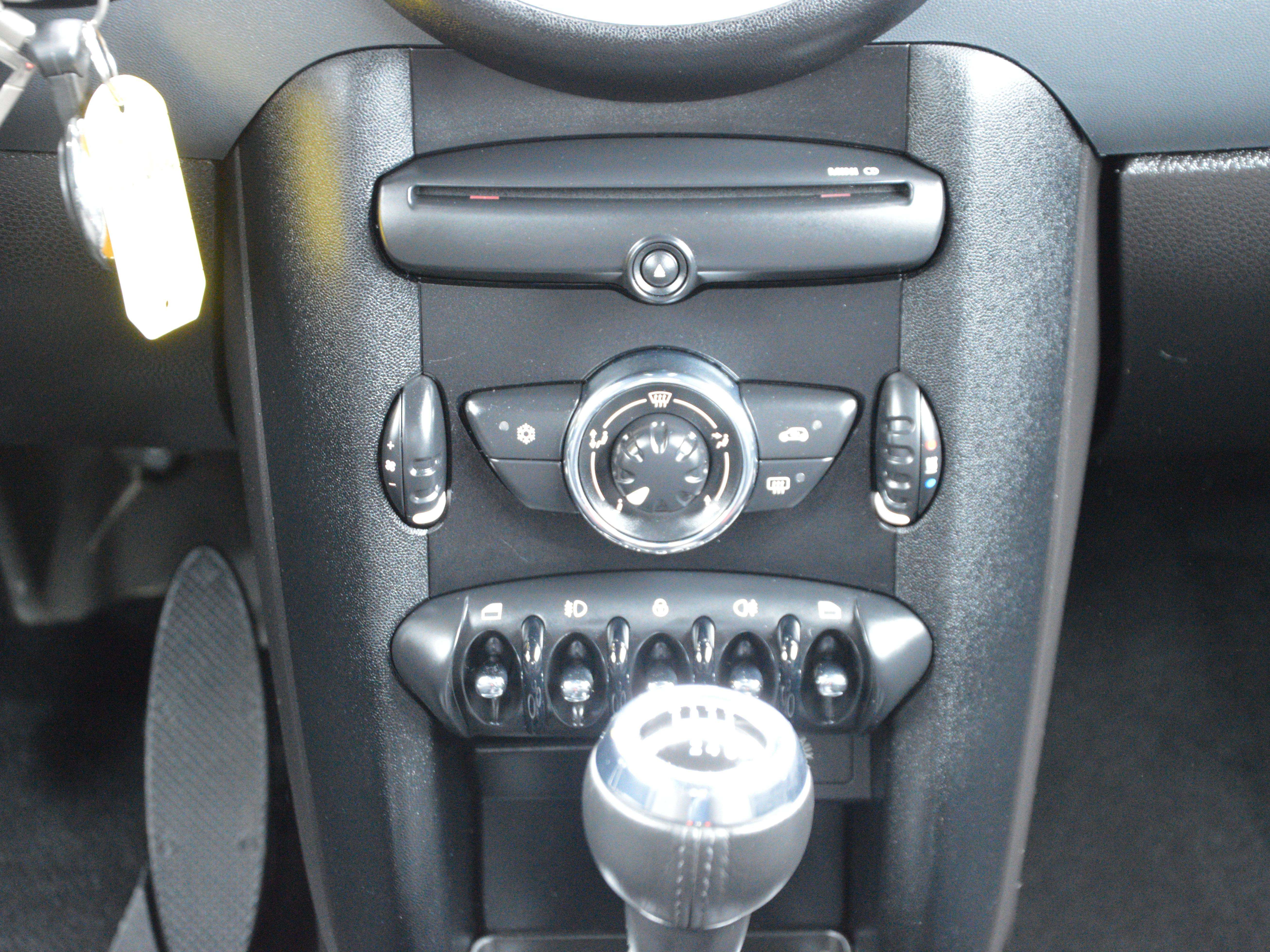 MINI Cooper D 1.6 ETAT IMPECCABLE CLIM 4.934KM