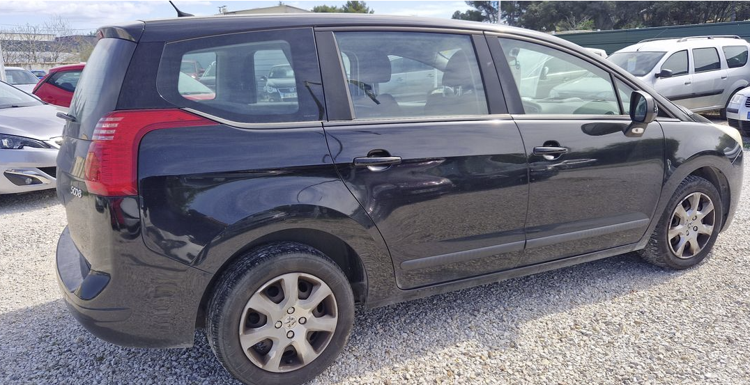 Peugeot 5008 1.6l hdi 112ch pack clim 2012 5places