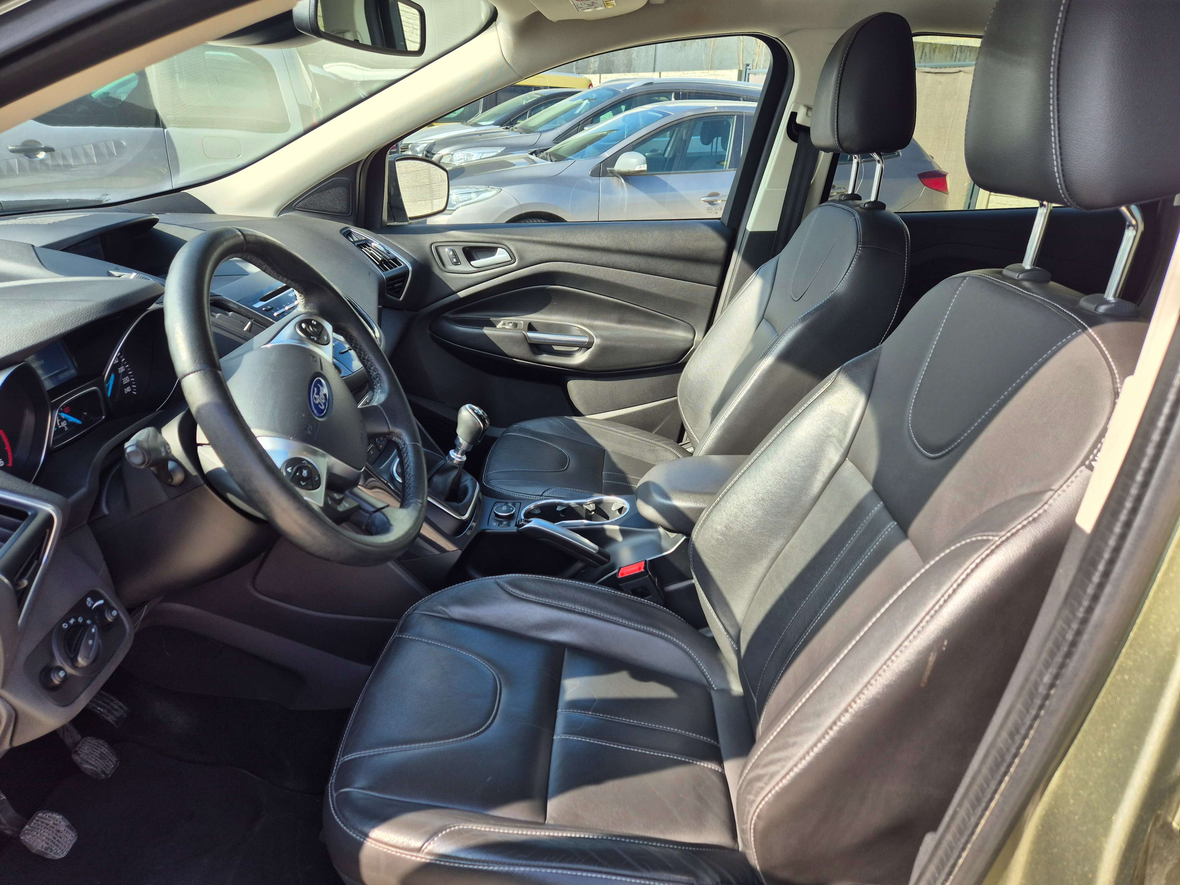 Ford Kuga 2.0 TDCi AWD Titanium// FULL CARNET//GARANTIE 12M