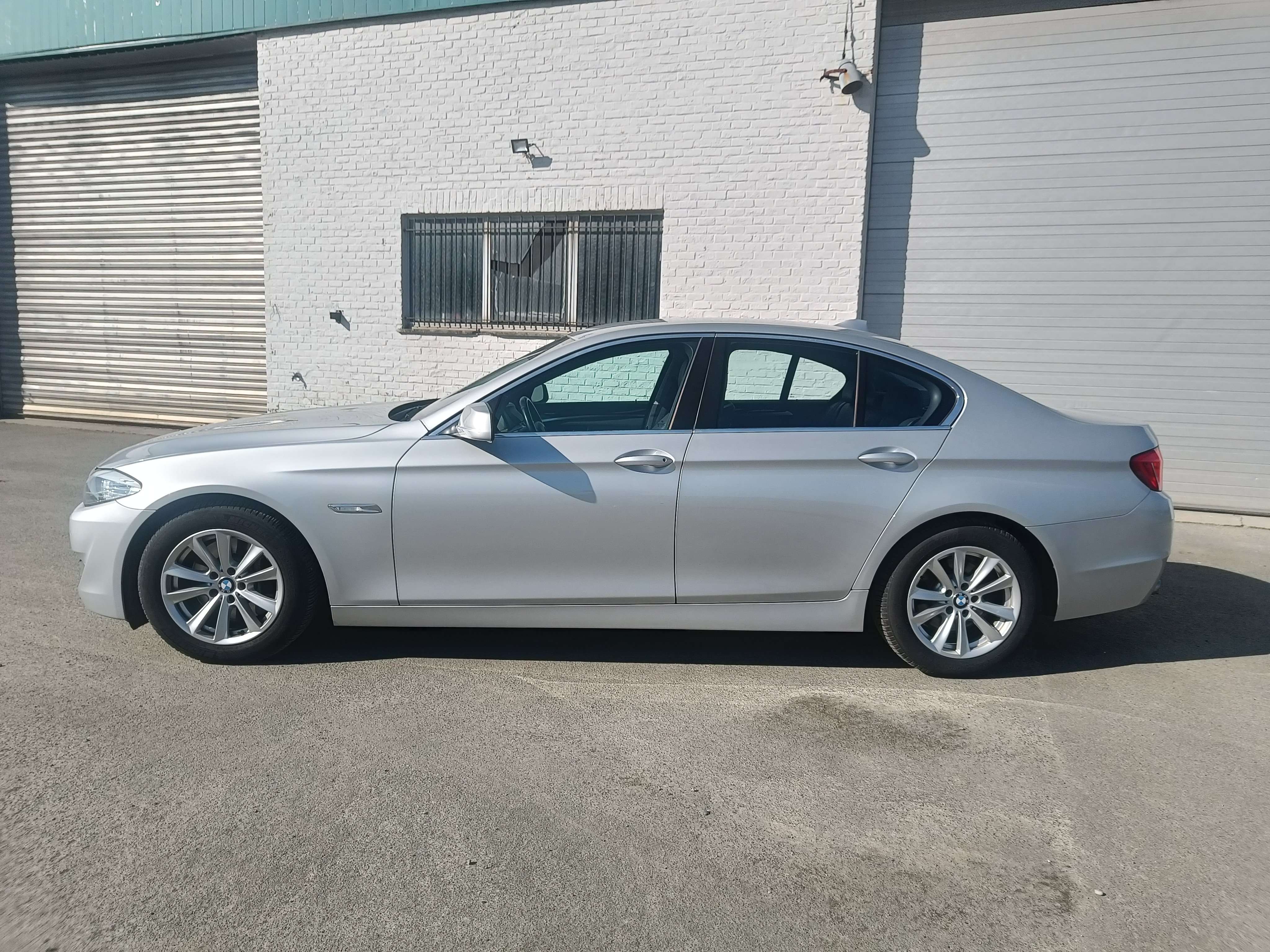 BMW 525 525d Start/Stop 217pk/ch - 93.000km - LEER/CAMERA