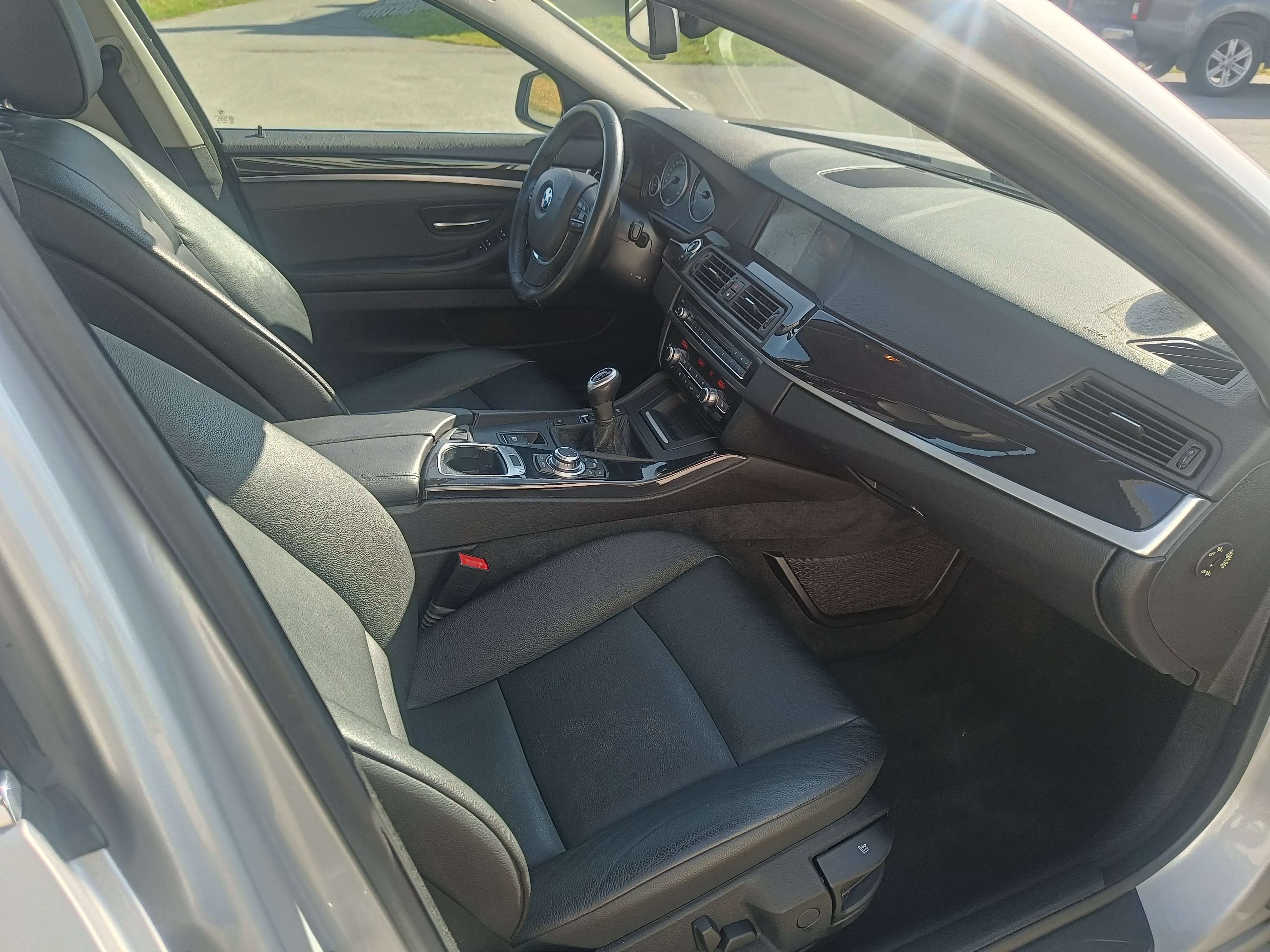 BMW 525 525d Start/Stop 217pk/ch - 93.000km - LEER/CAMERA