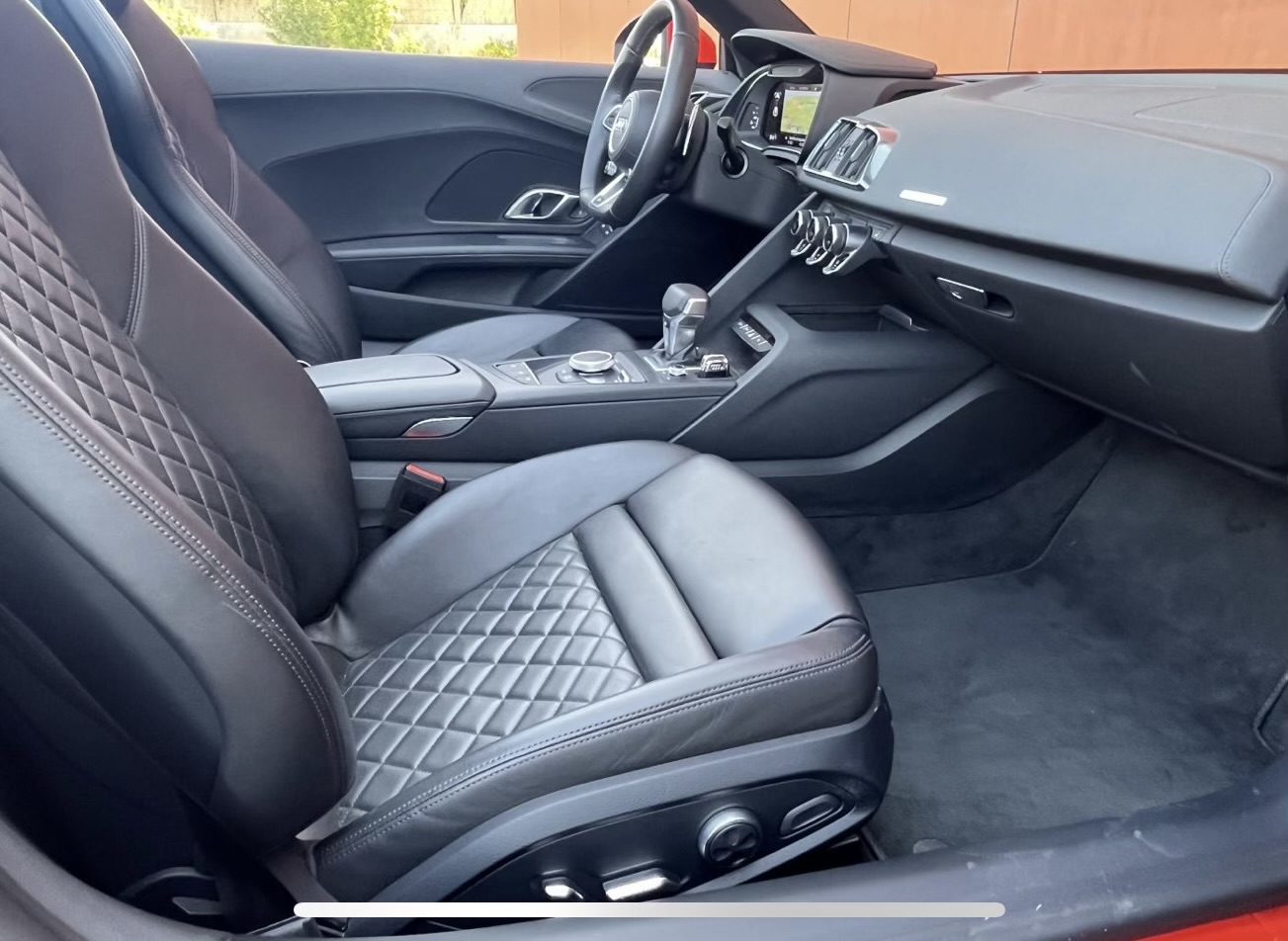Audi R8 II SPYDER 5.2 V10 FSI QUATTRO S TRONIC