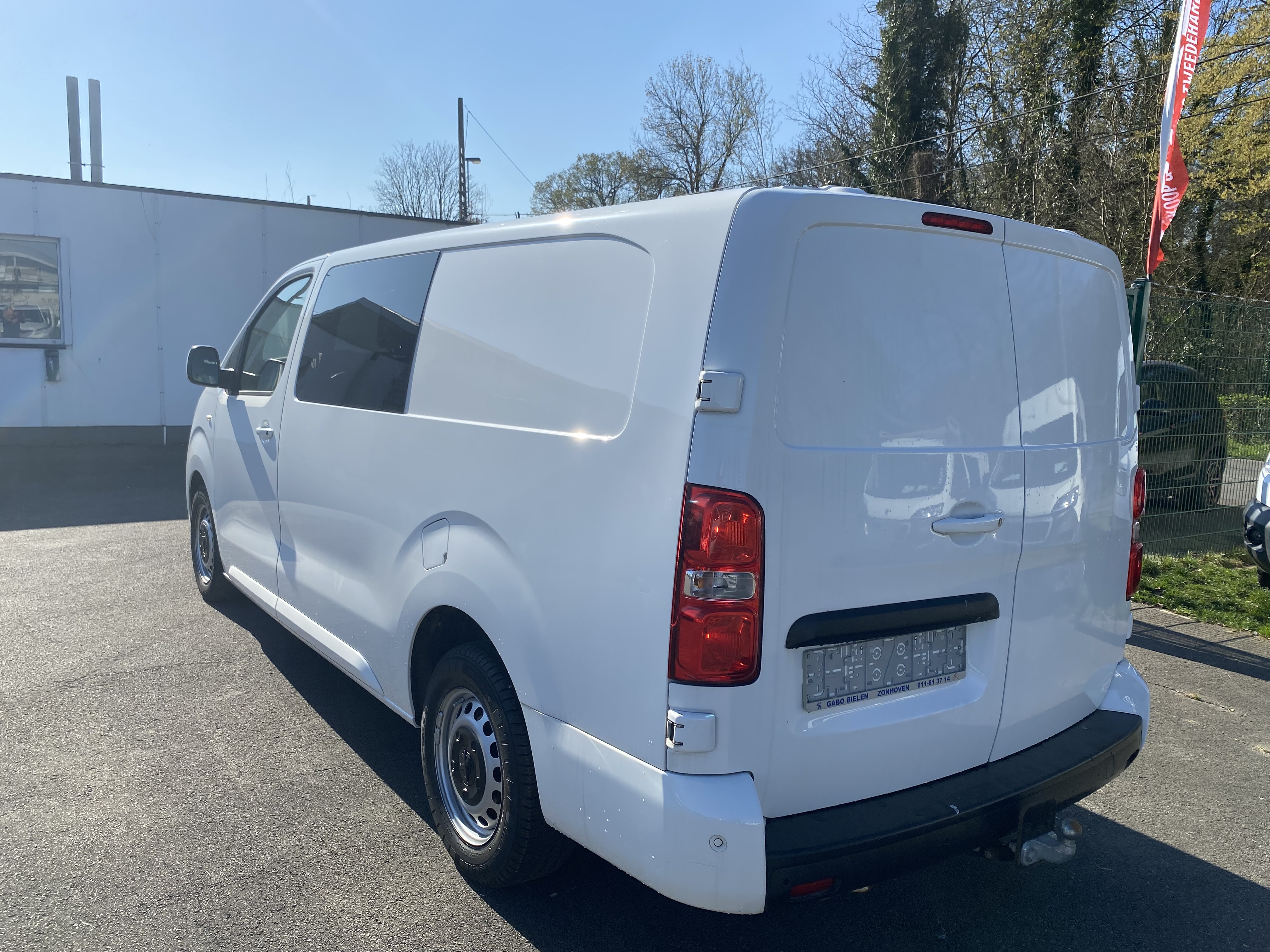 Peugeot Expert III 2.0 BLUEHDI 120 S&amp;S CABINE APPROFONDIE STANDARD PREMIUM EAT8