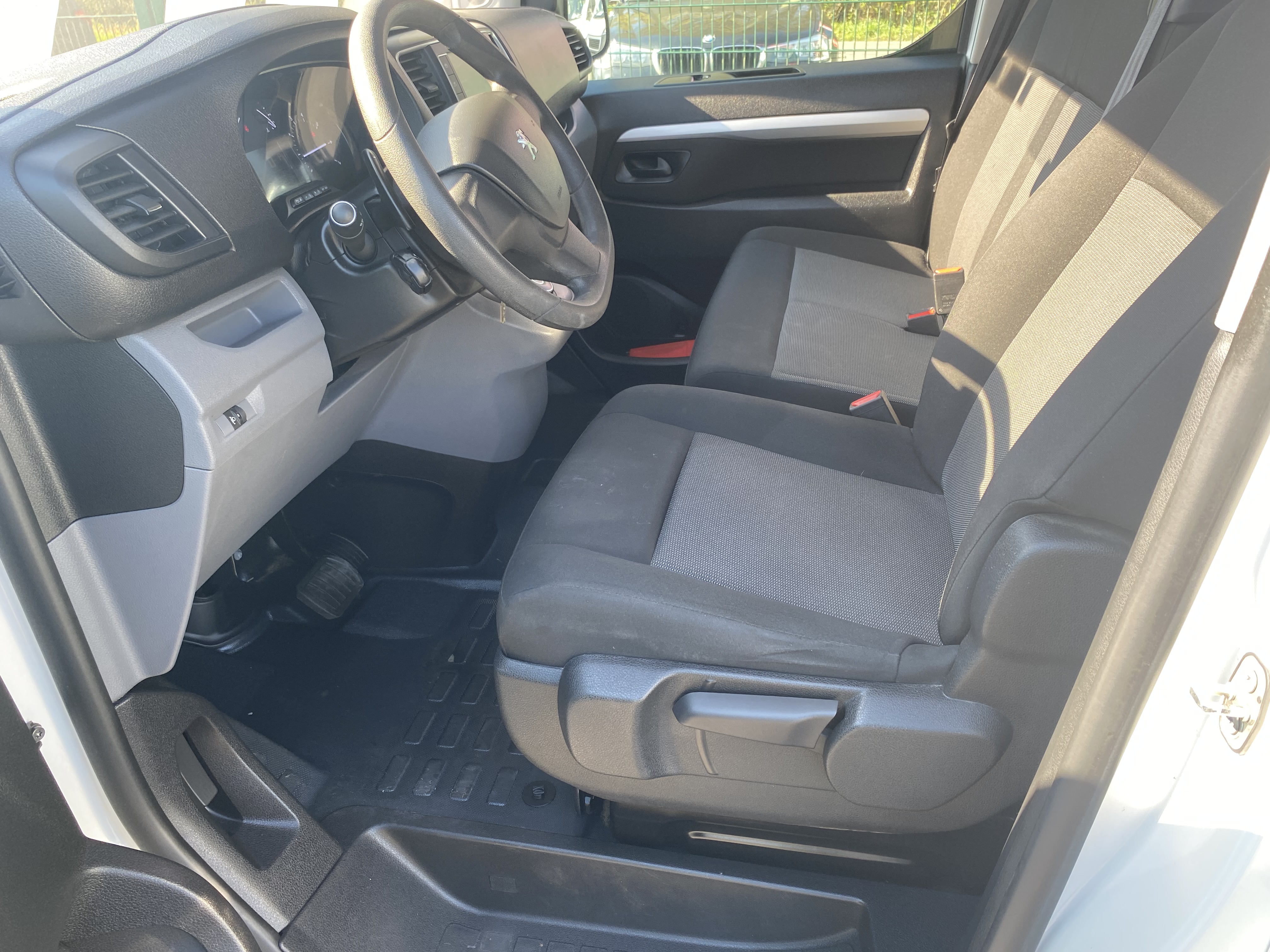 Peugeot Expert III 2.0 BLUEHDI 120 S&amp;S CABINE APPROFONDIE STANDARD PREMIUM EAT8