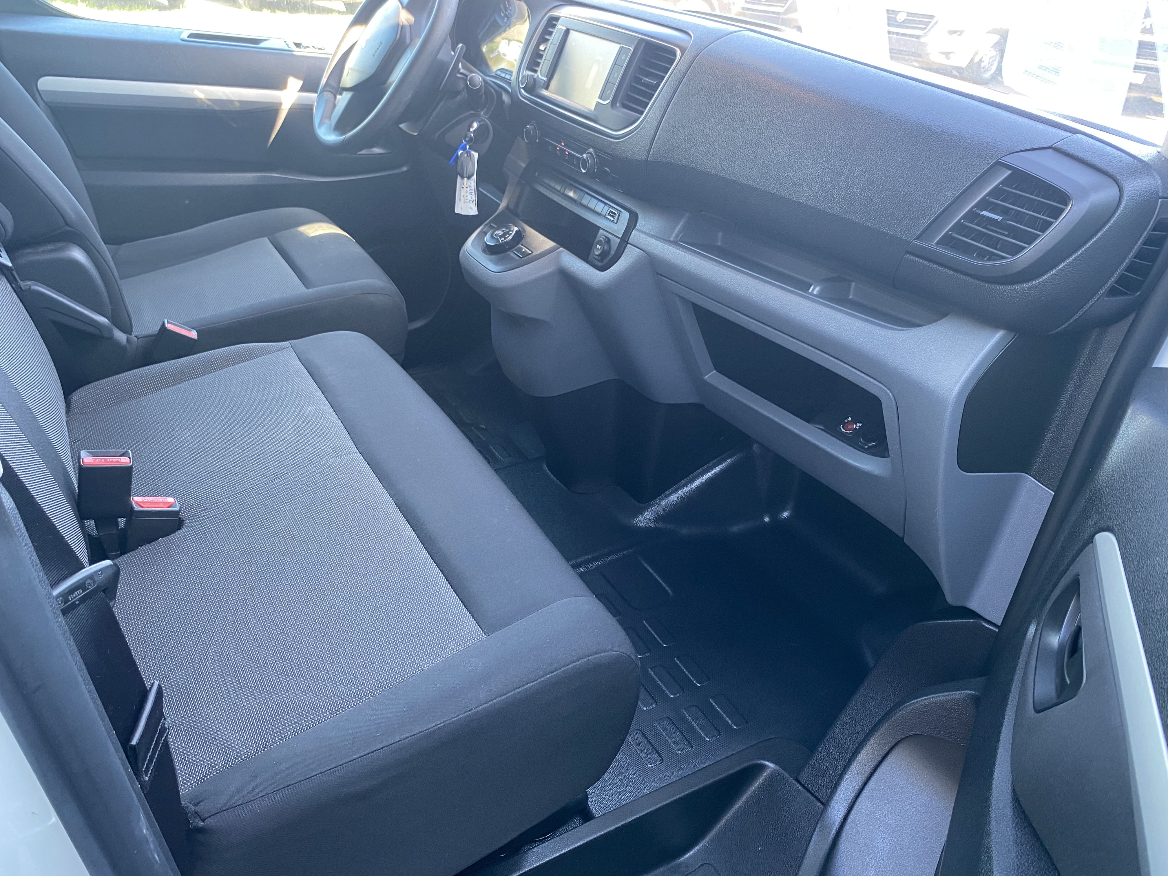 Peugeot Expert III 2.0 BLUEHDI 120 S&amp;S CABINE APPROFONDIE STANDARD PREMIUM EAT8