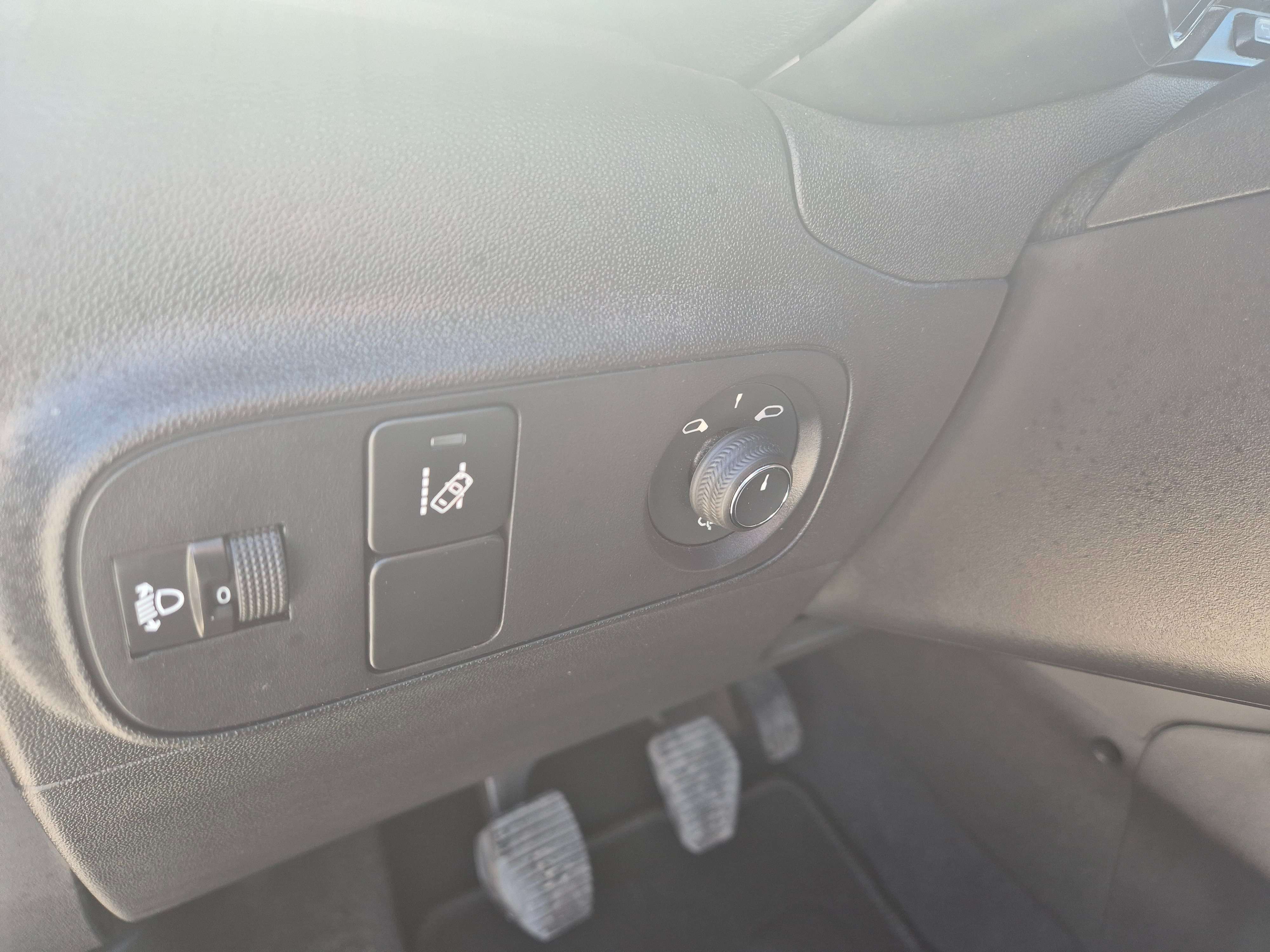 Citroen C3 1.2i // 55.000 KM//CARPLAY/USB/GPS/GARANTIE 12M