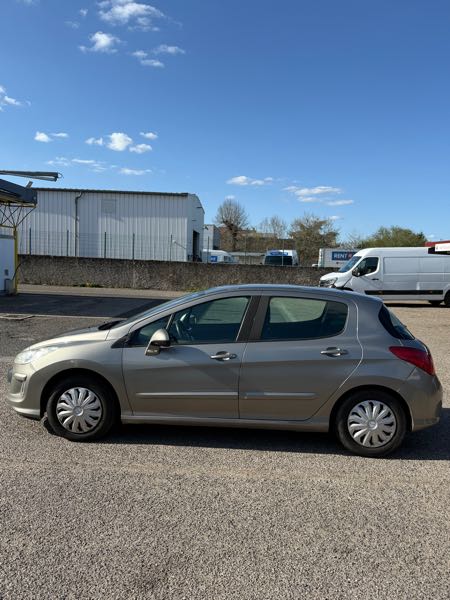 Peugeot 308 II 1.6 HDI 92 ACCESS