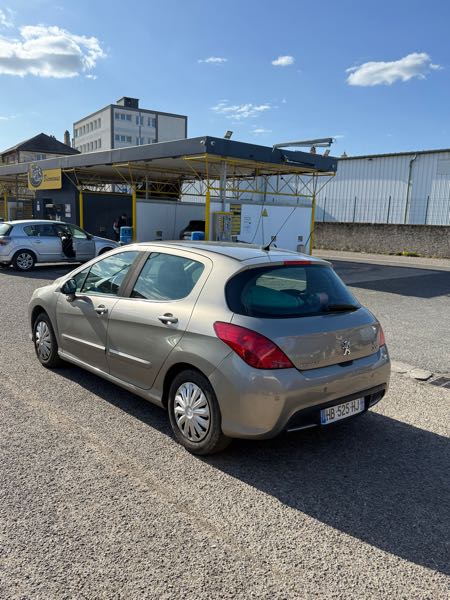 Peugeot 308 II 1.6 HDI 92 ACCESS