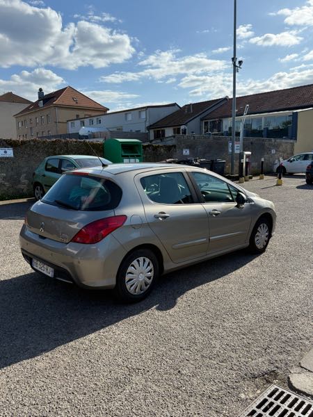 Peugeot 308 II 1.6 HDI 92 ACCESS