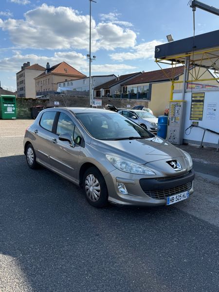 Peugeot 308 II 1.6 HDI 92 ACCESS