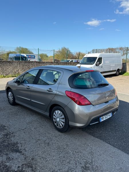 Peugeot 308 II 1.6 HDI 92 ACCESS