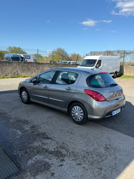 Peugeot 308 II 1.6 HDI 92 ACCESS