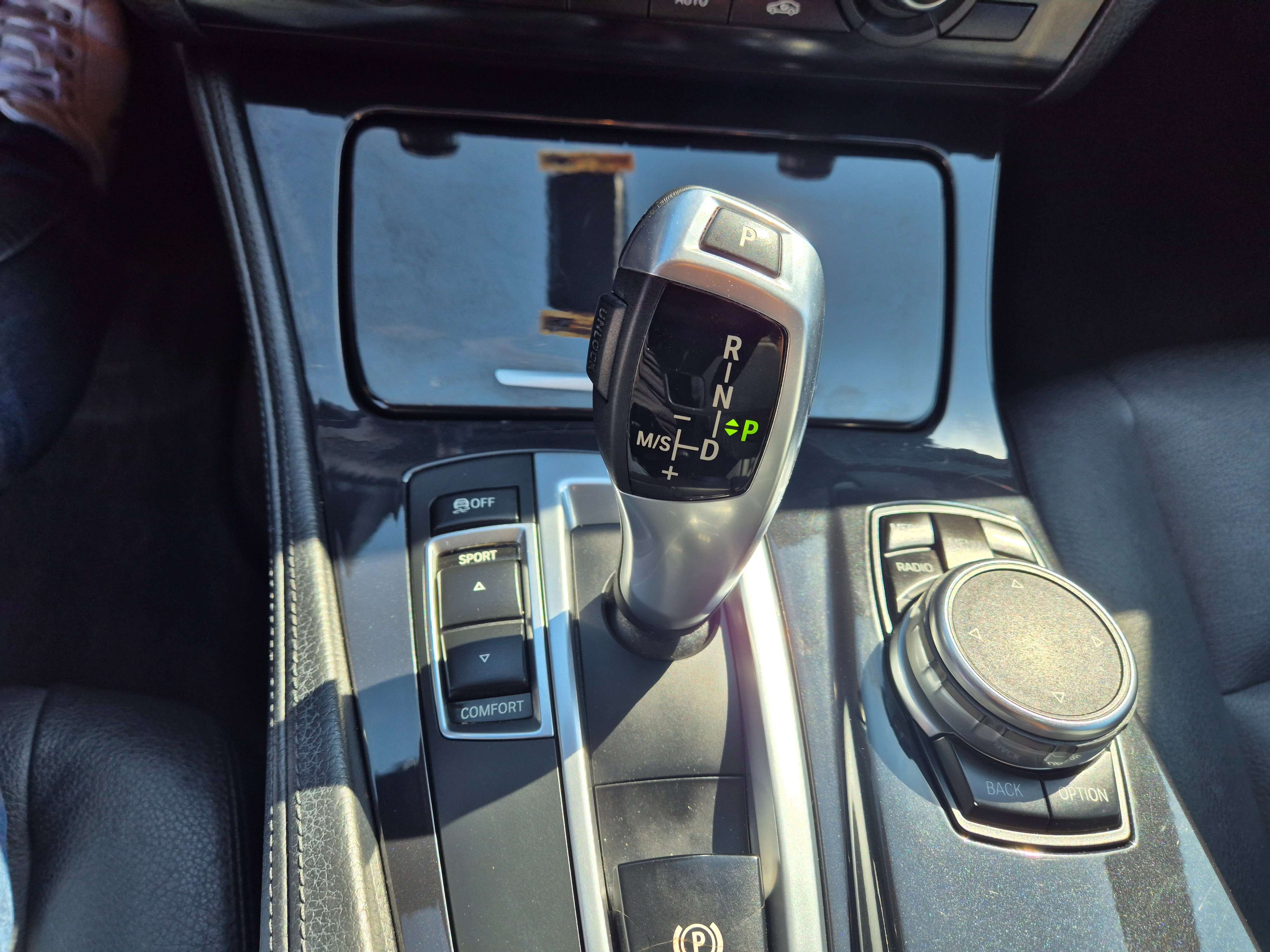 BMW 518 dA// CARNET/GPS/CUIR/XENON//GARANTIE 12MOIS