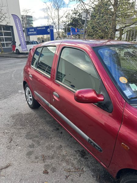 Renault Clio III 1.4 16V 100 EXCEPTION 5P